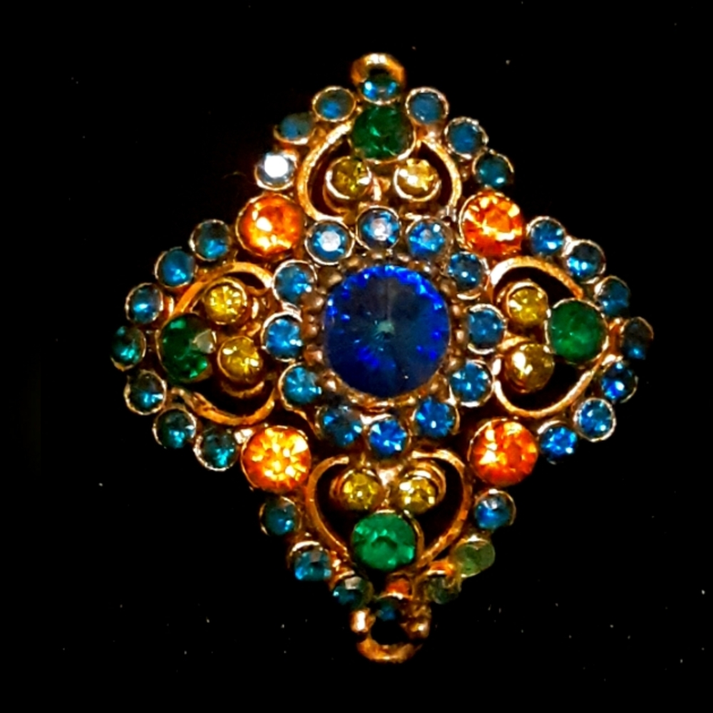 BRILLIANT VINTAGE ED LEE JEWELLED PIECE